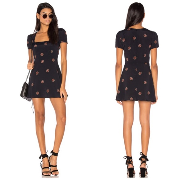 Flynn Skye Dresses & Skirts - Flynn Skye Black Short Sleeve Mini Dress